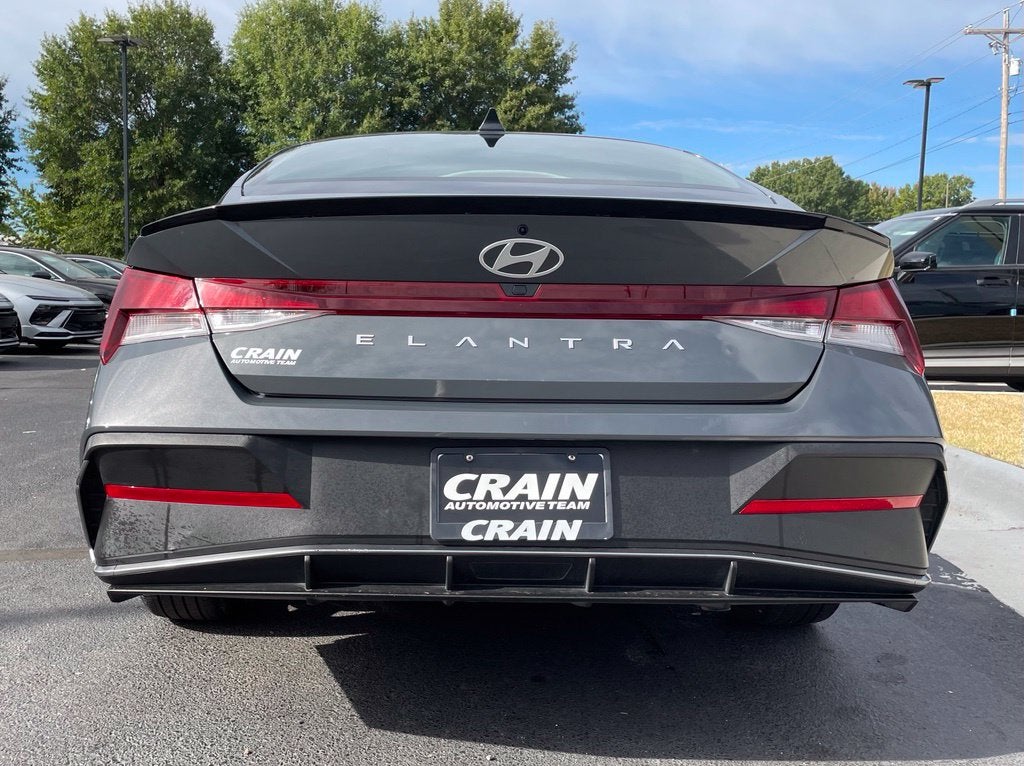 2025 Hyundai Elantra SEL Sport One Owner, Clean CarFax