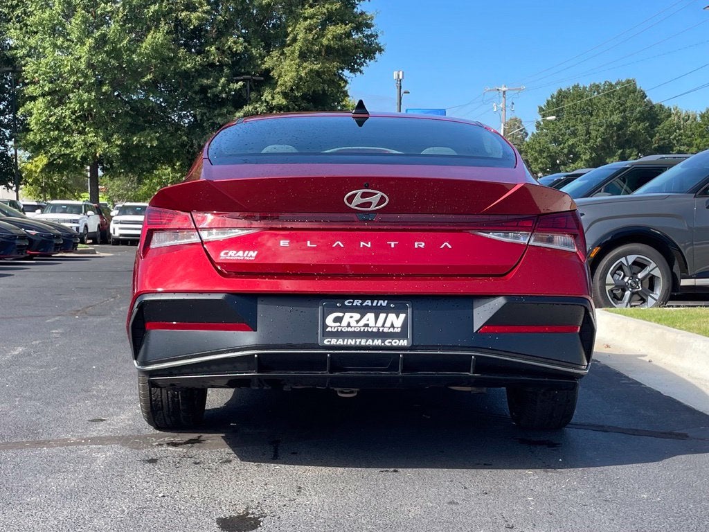 2025 Hyundai Elantra SEL Convenience CARFAX 1-Owner