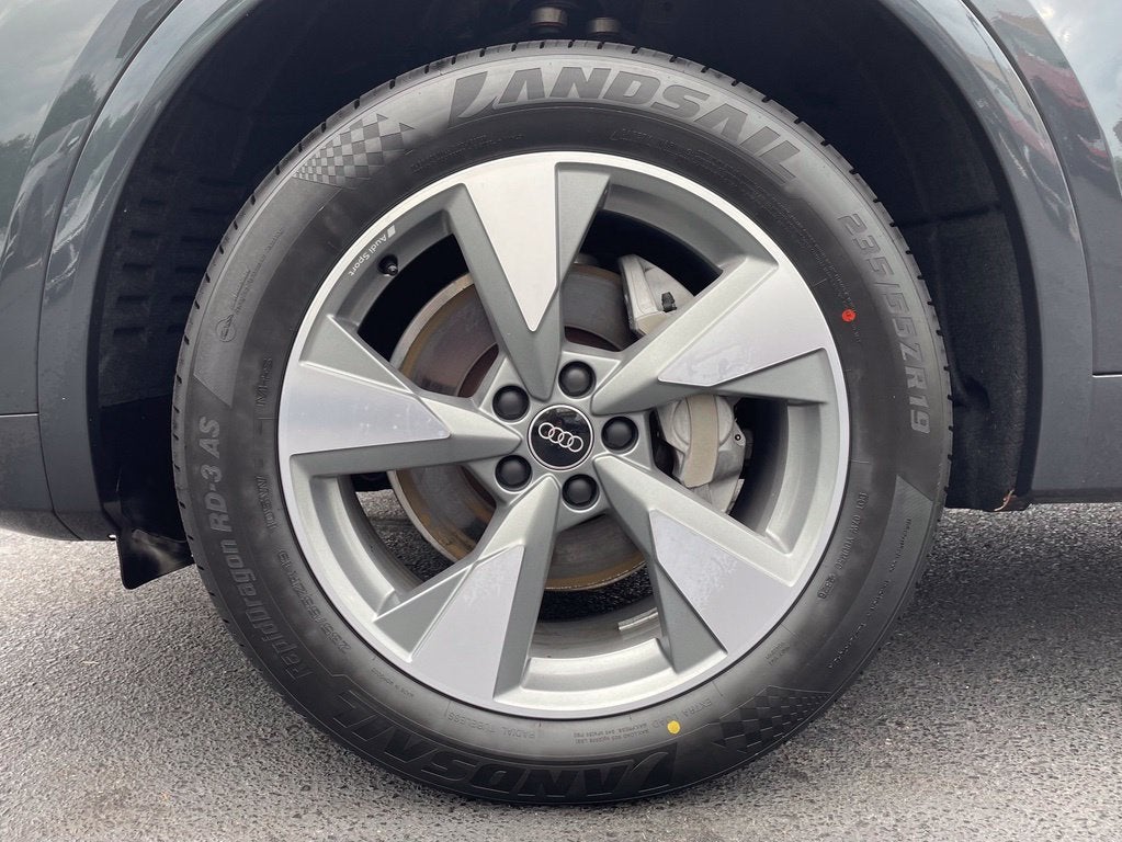 2024 Audi Q5 40 Premium Plus quattro
