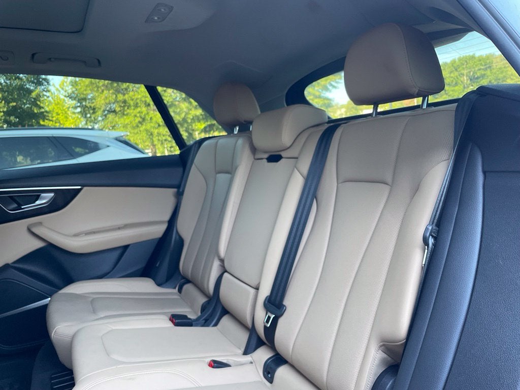 2023 Audi Q8 55 Premium Plus quattro, Pano Roof, Leather, Clean CarFax, One Own