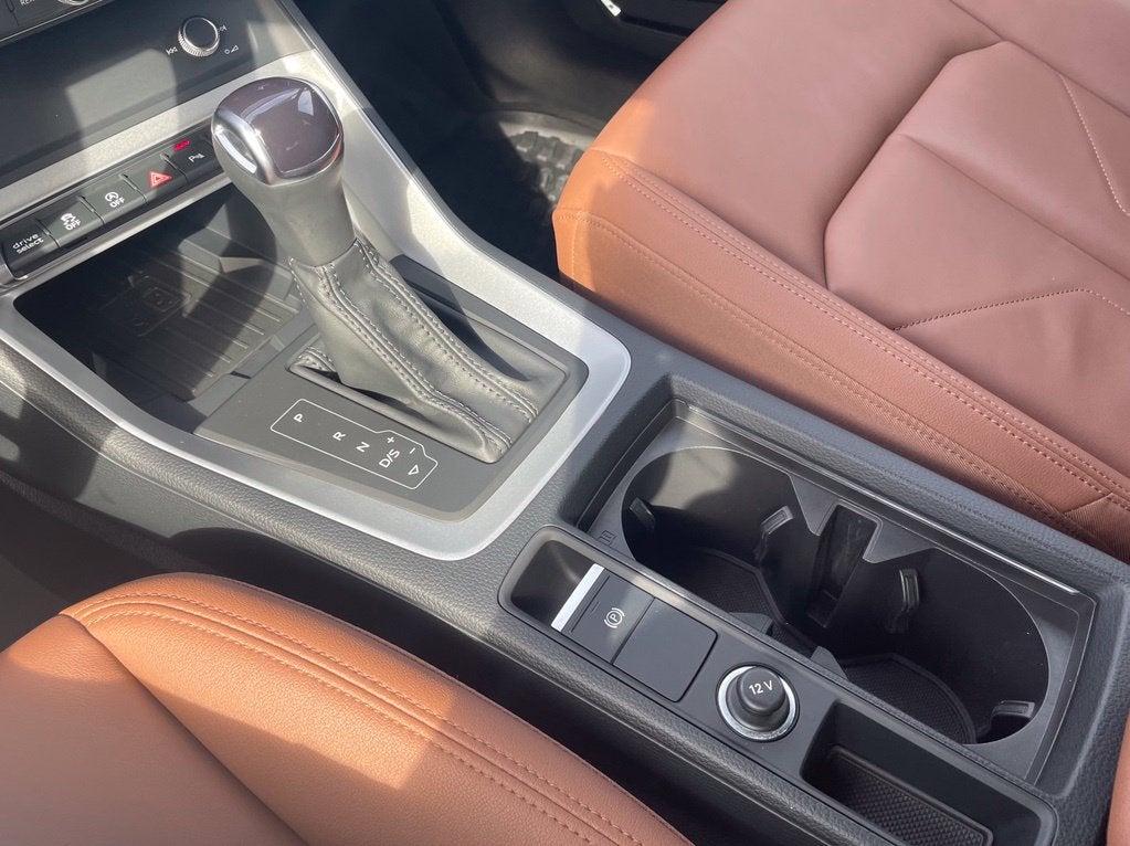 2024 Audi Q3 Premium Plus, One Owner, Navi, Leather, Moonroof S Line quattro