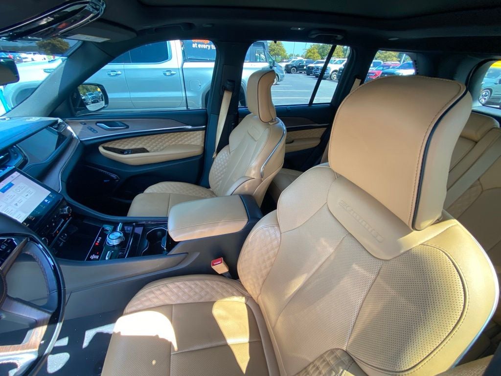 2024 Jeep Grand Cherokee Summit 4xe Advanced Tech-Luxury Package