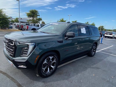 2026 GMC Yukon XL AT4 Ultimate AT4 Black Appearance-Night Vision