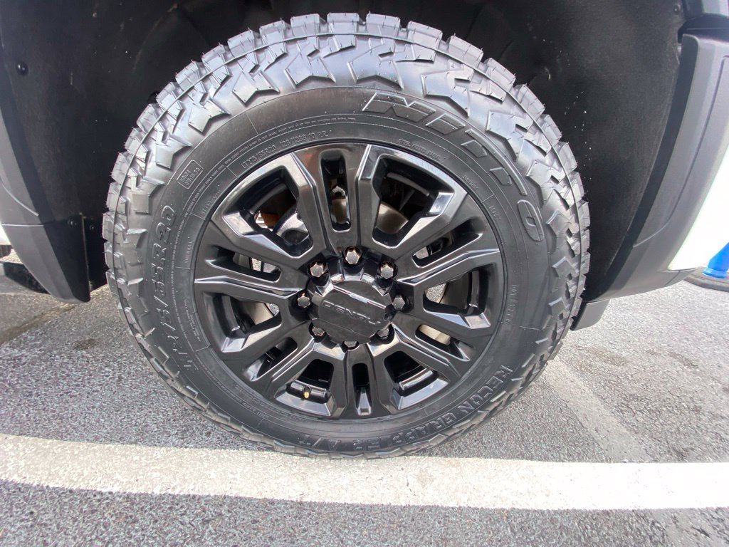 2025 GMC Sierra 2500HD Denali