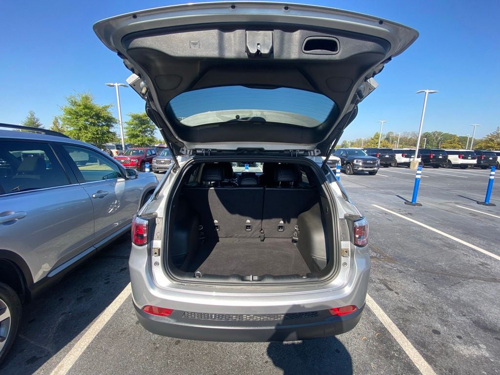 2024 Jeep Compass Latitude Lux