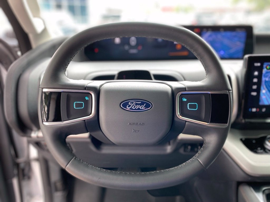 2025 Ford Expedition Active - 4WD - PANO ROOF