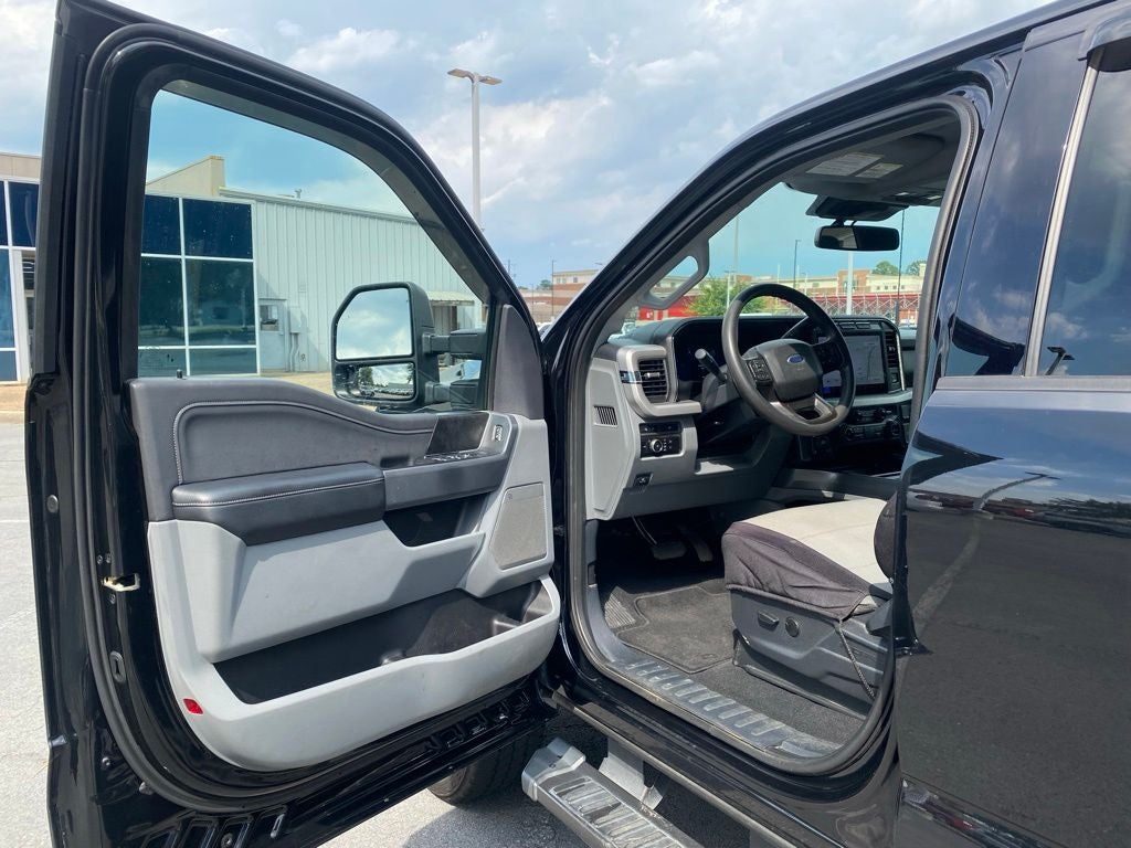 2023 Ford F-250SD XLT -4WD - CLEAN CARFAX - ONE OWNER