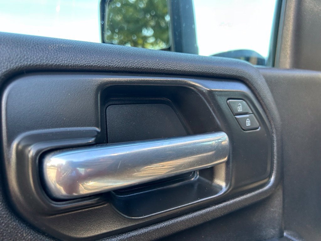 2025 Chevrolet Silverado 2500HD Custom - 4WD - DURAMAX 6.6L V8