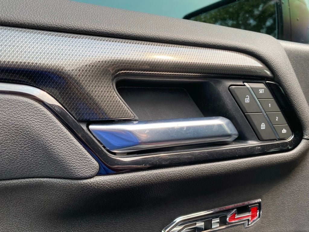 2025 GMC Sierra 1500 AT4