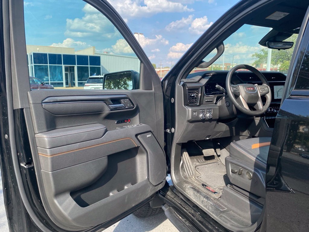 2025 GMC Sierra 1500 AT4 - 6.2L V-8 - TECHNOLOGY PACKAGE