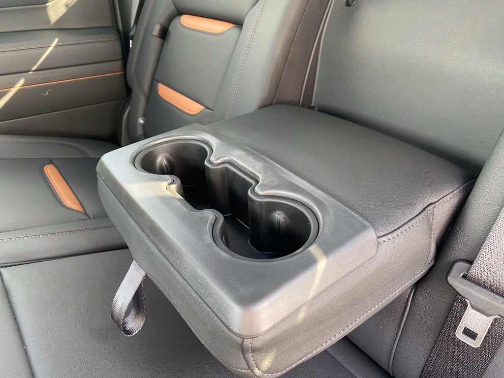 2025 GMC Sierra 1500 AT4 - 6.2L V-8 - TECHNOLOGY PACKAGE