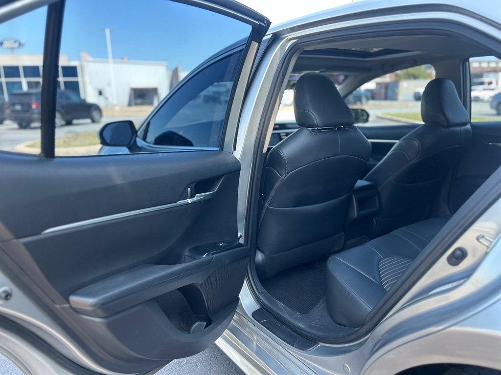 2019 Toyota Camry SE - FORD BLUE CERTIFIED