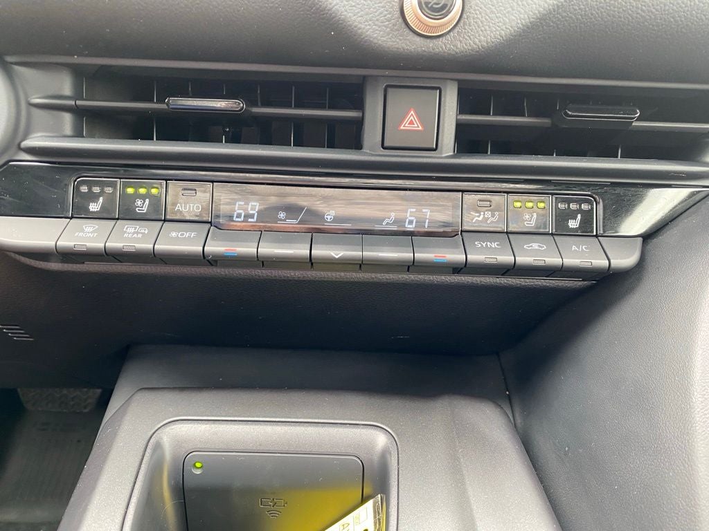 2023 Toyota Crown Platinum