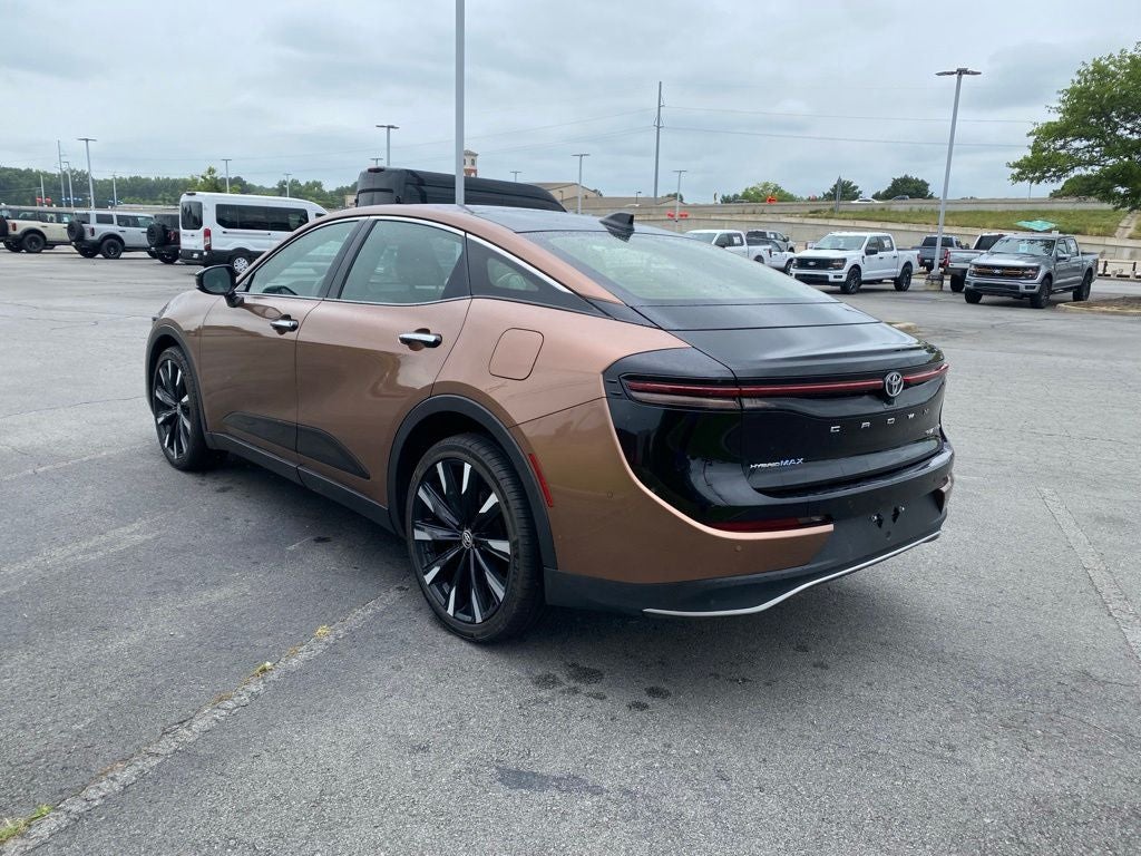2023 Toyota Crown Platinum