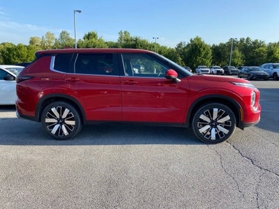 2025 Mitsubishi Outlander SE