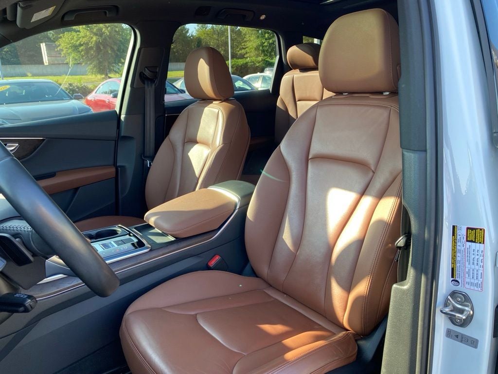 2020 Audi Q7 45 Premium Plus quattro