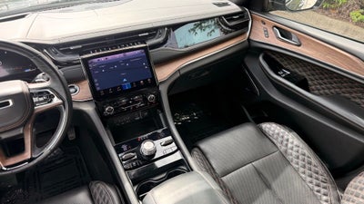 2023 Jeep Grand Cherokee L Summit HEMI
