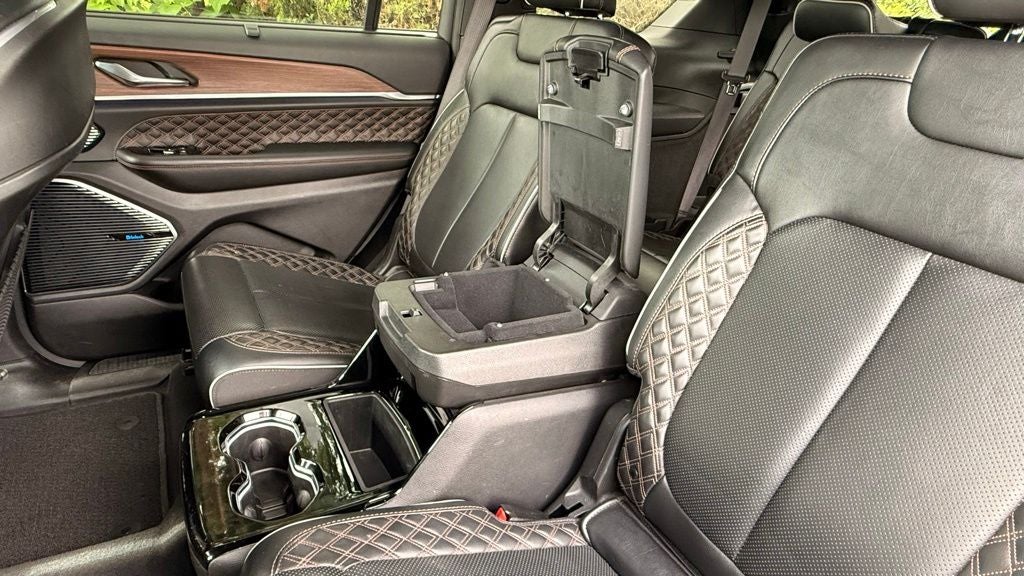 2023 Jeep Grand Cherokee L Summit HEMI