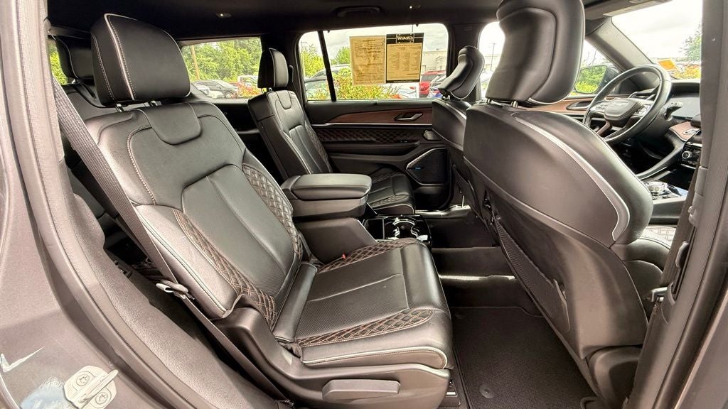 2023 Jeep Grand Cherokee L Summit HEMI