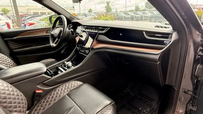 2023 Jeep Grand Cherokee L Summit HEMI