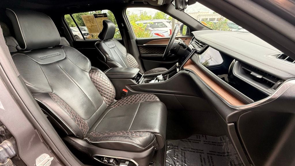 2023 Jeep Grand Cherokee L Summit HEMI