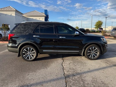 2017 Ford Explorer Platinum - 4WD