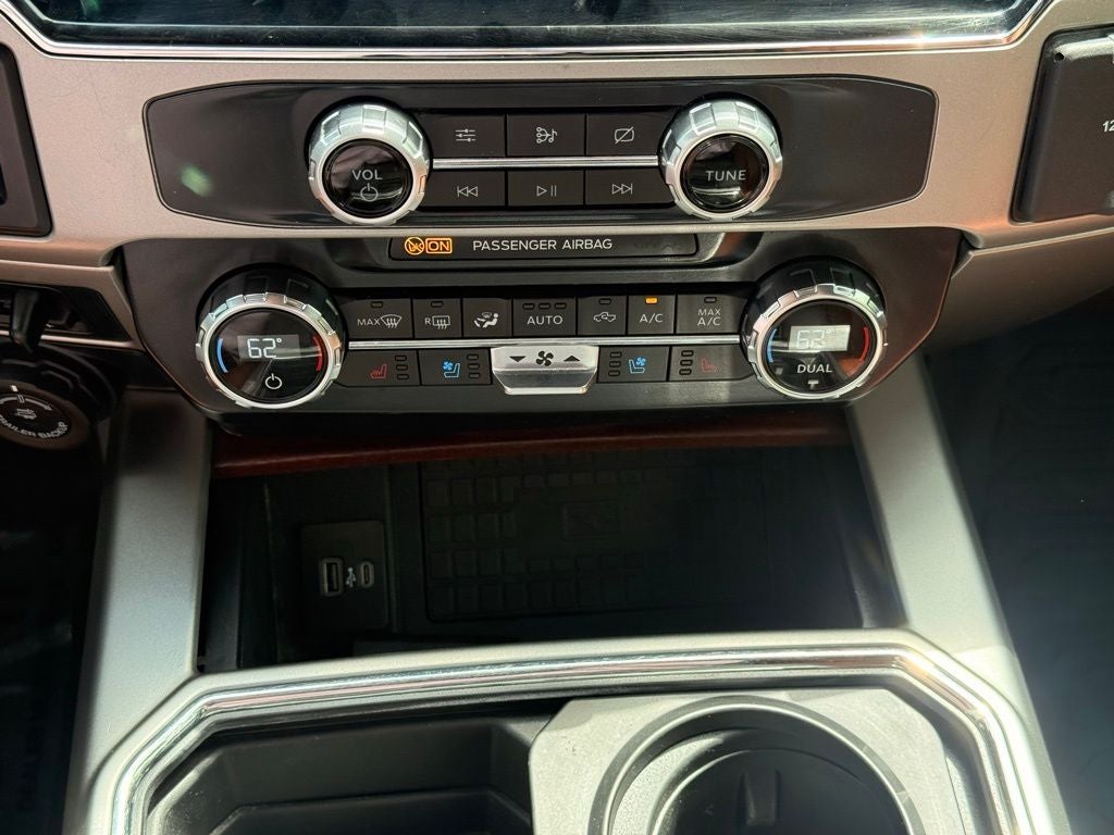 2022 Ford F-250SD King Ranch ONE OWNER CLEAN CARFAX