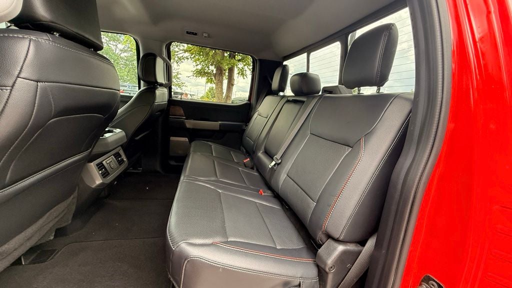 2024 Ford F-250SD Lariat ONE OWNER CLEAN CARFAX