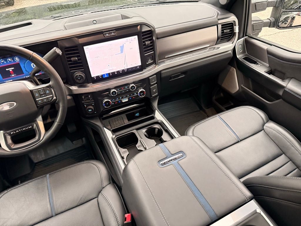 2026 Ford F-350SD Platinum ONE OWNER CLEAN CARFAX