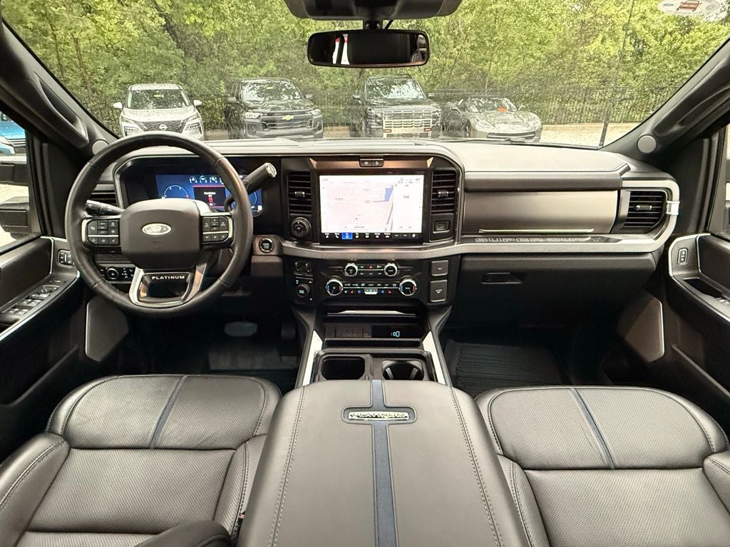 2026 Ford F-350SD Platinum ONE OWNER CLEAN CARFAX
