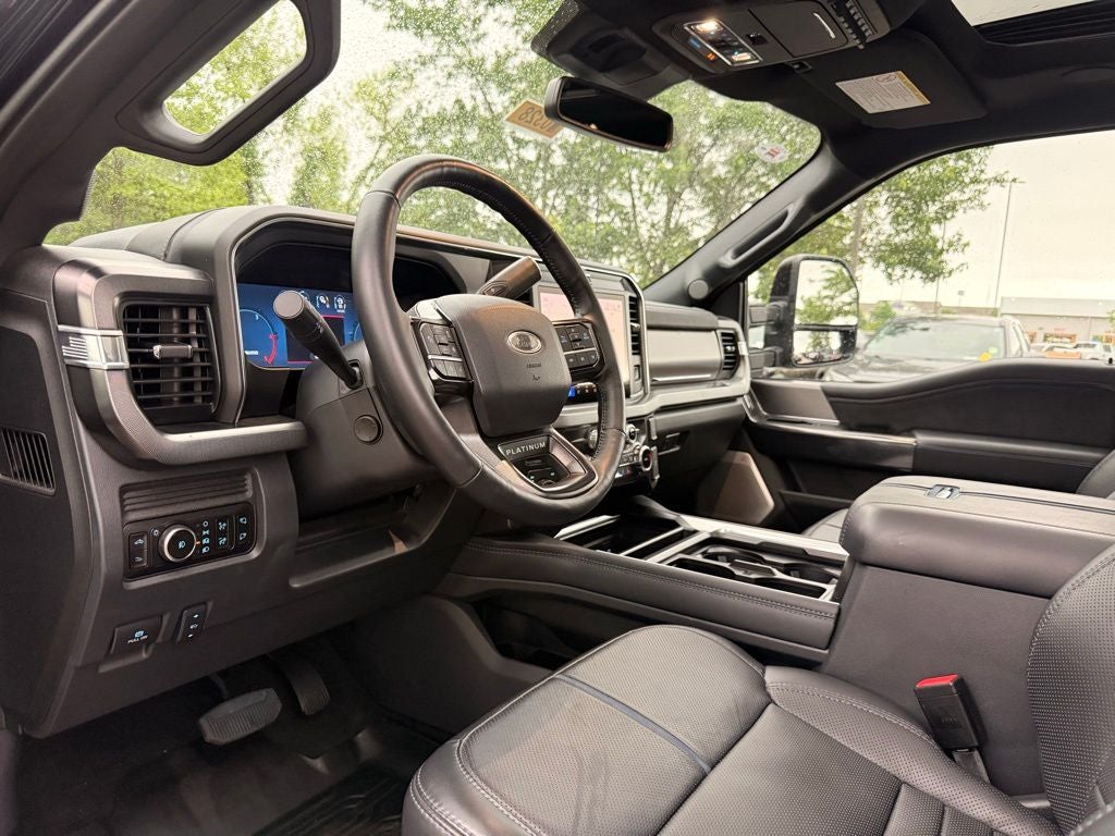 2026 Ford F-350SD Platinum ONE OWNER CLEAN CARFAX