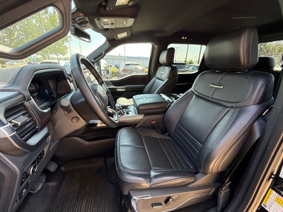 2025 Ford F-150 Platinum - 4WD / CLEAN CARFAX / ONE OWNER