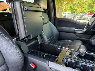 2025 Ford F-150 Platinum - 4WD / CLEAN CARFAX / ONE OWNER