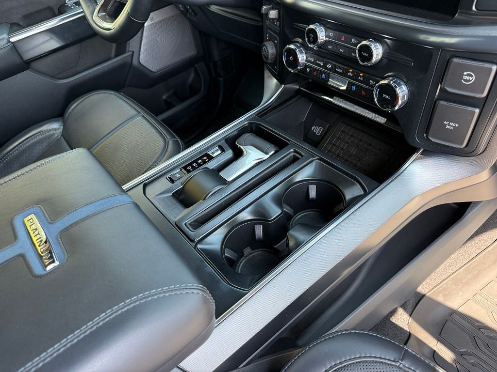 2025 Ford F-150 Platinum - 4WD / CLEAN CARFAX / ONE OWNER