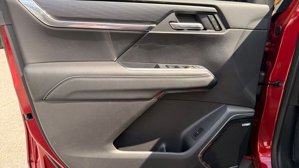 2026 GMC Acadia Elevation LOW MILES