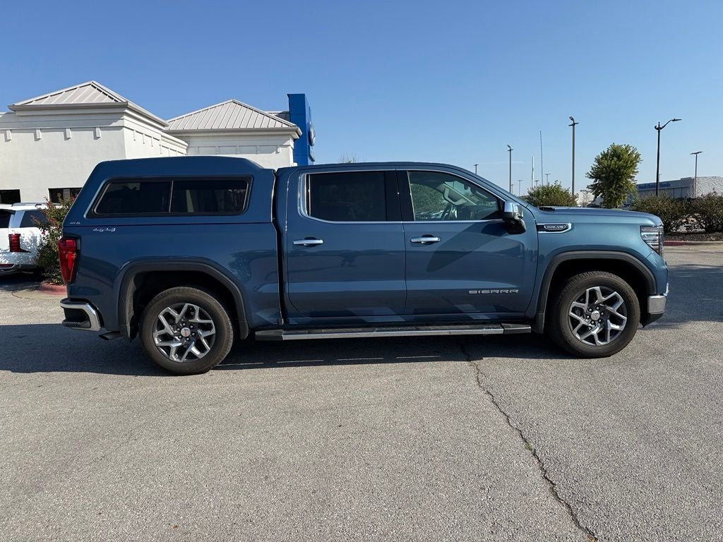 2024 GMC Sierra 1500 SLT - 4WD / CAMPER SHELL / ONE OWNER