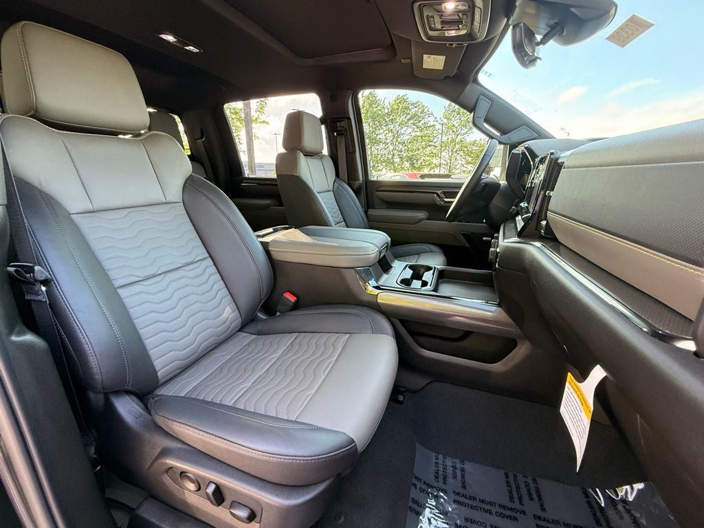 2026 Chevrolet Silverado 2500HD ZR2 ONE OWNER CLEAN CARFAX