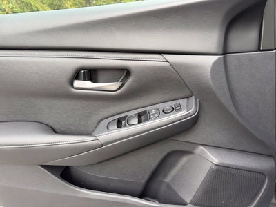 2025 Nissan Sentra SV - CLEAN CARFAX / ONE OWNER