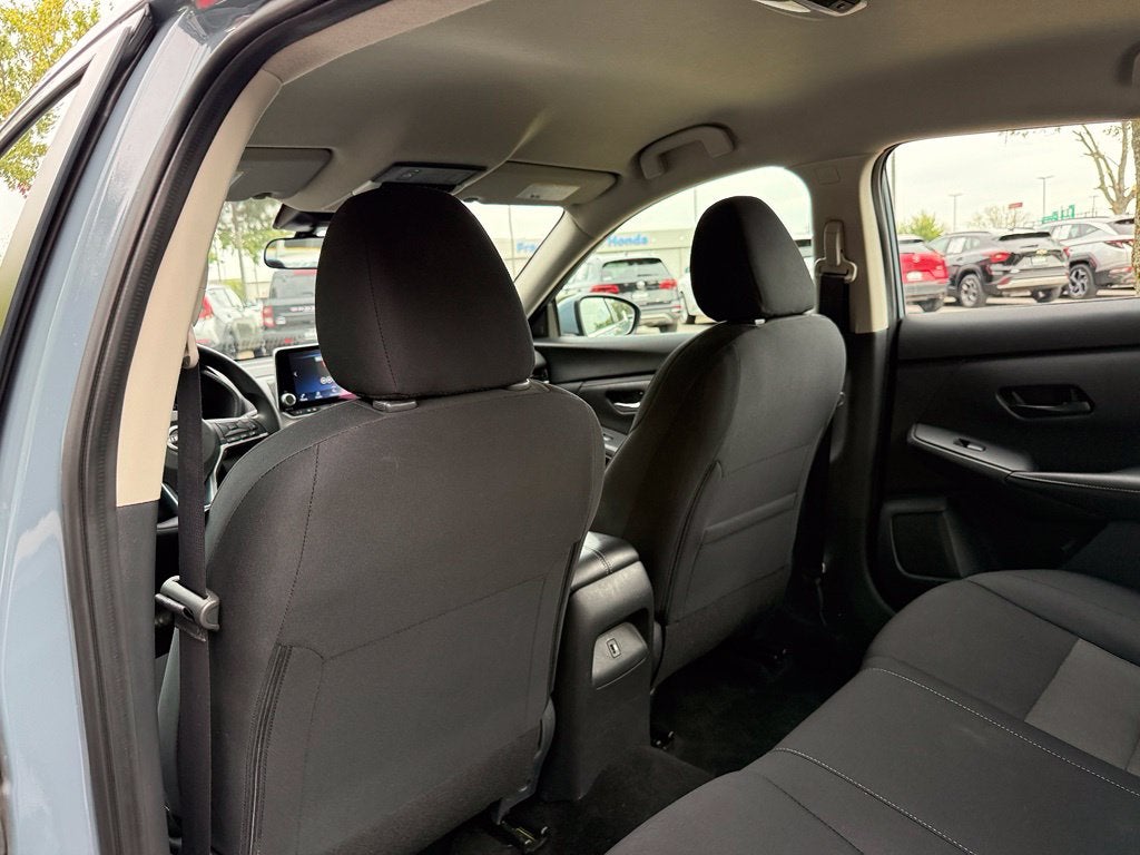 2025 Nissan Sentra SV - CLEAN CARFAX / ONE OWNER
