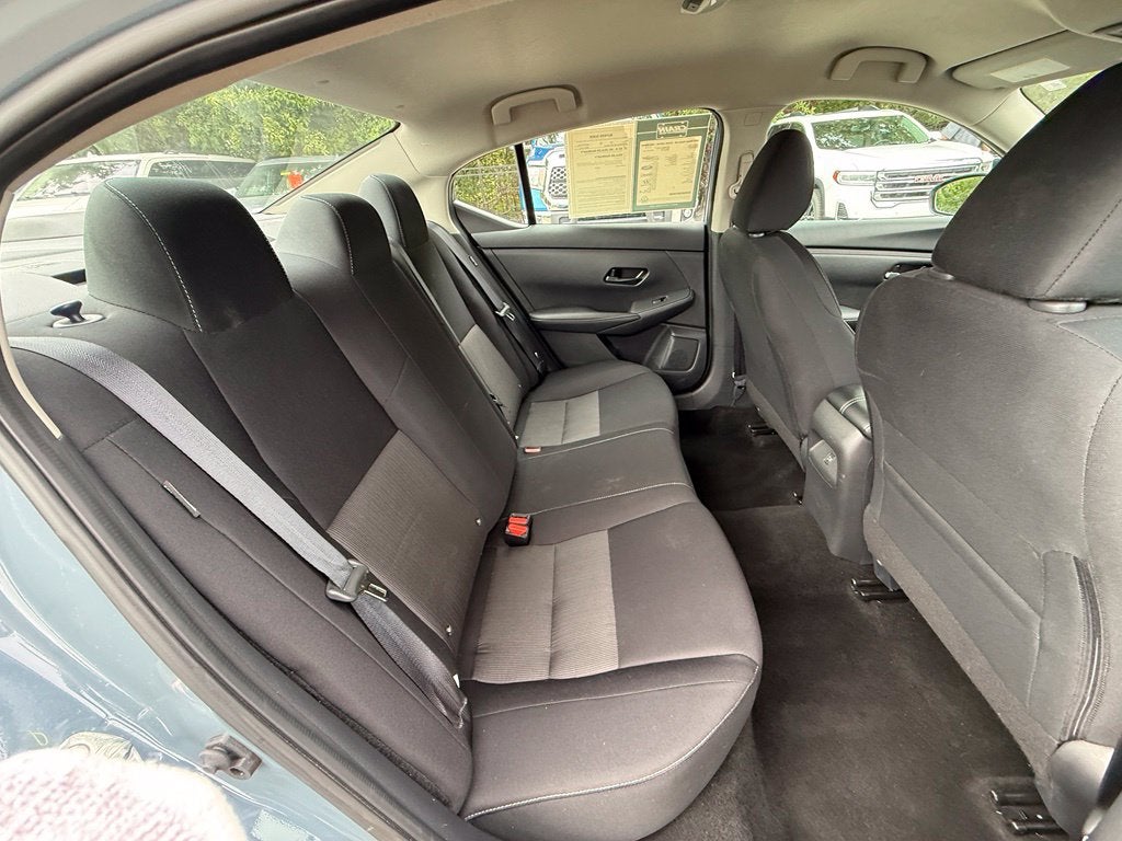 2025 Nissan Sentra SV - CLEAN CARFAX / ONE OWNER