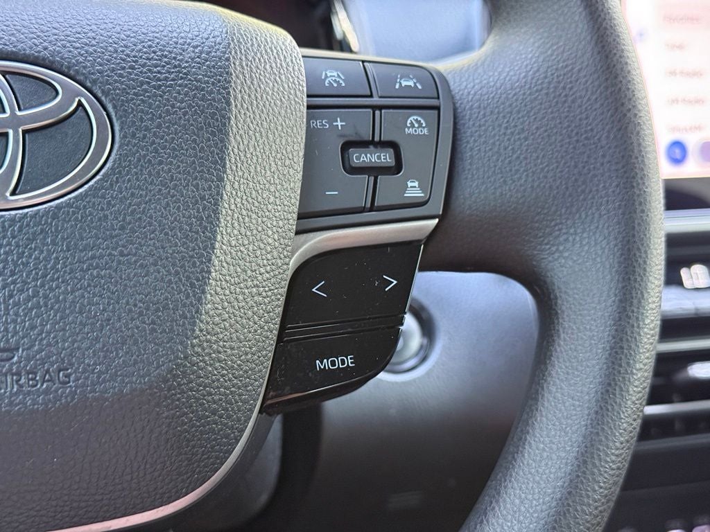 2025 Toyota Camry LE CONVENIENCE PKG / LEATHER!