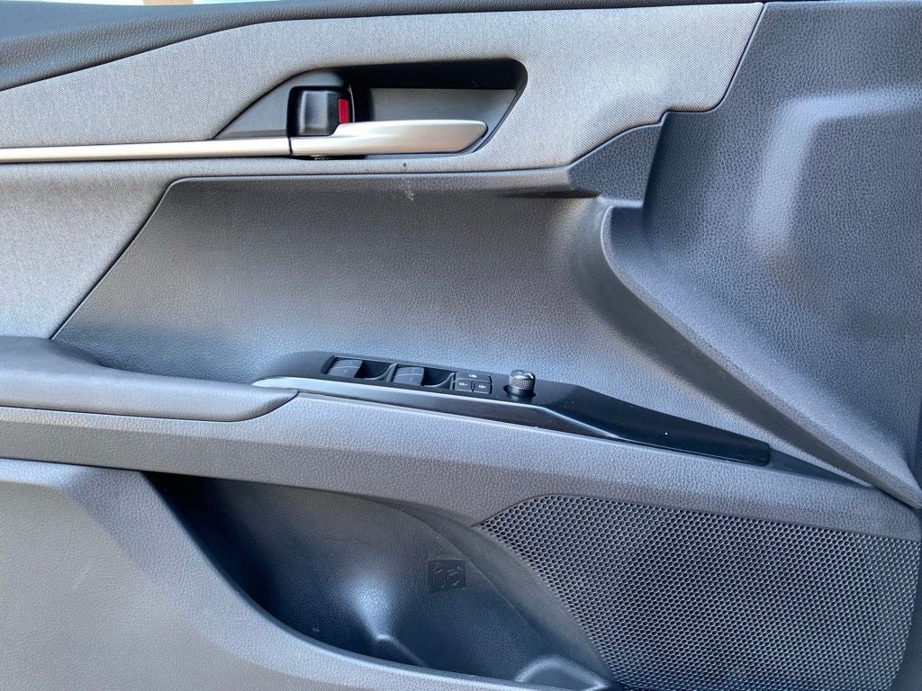 2025 Toyota Camry LE CONVENIENCE PKG / LEATHER!