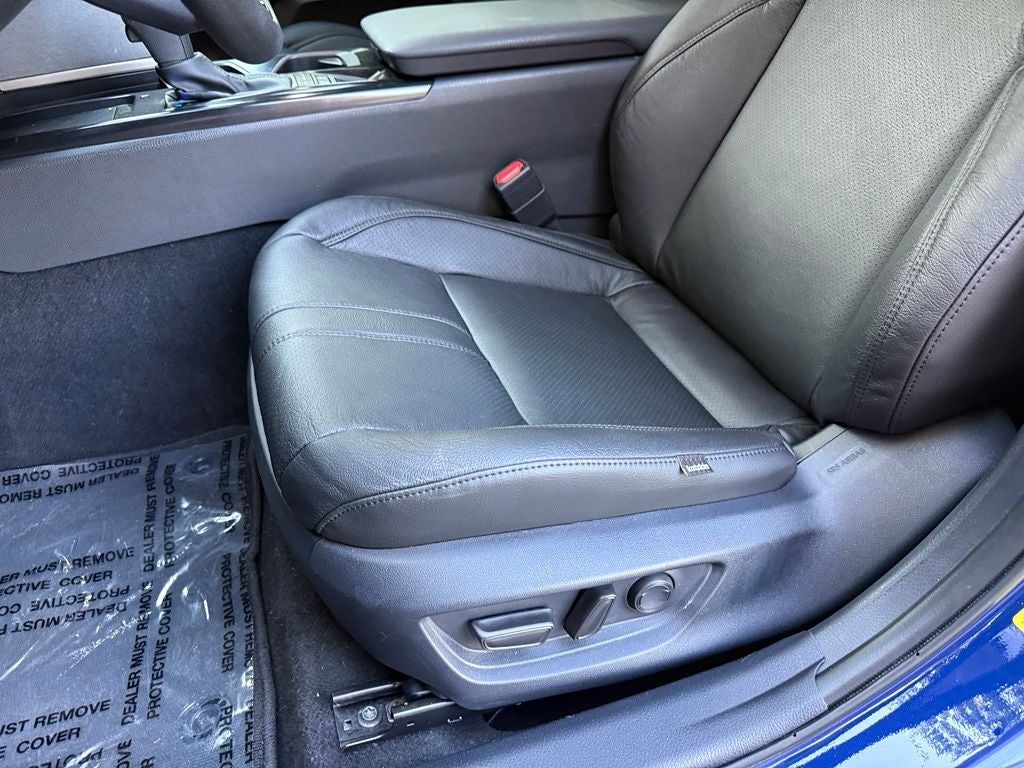 2025 Toyota Camry LE CONVENIENCE PKG / LEATHER!