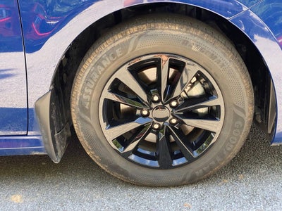2025 Toyota Camry LE CONVENIENCE PKG / LEATHER!