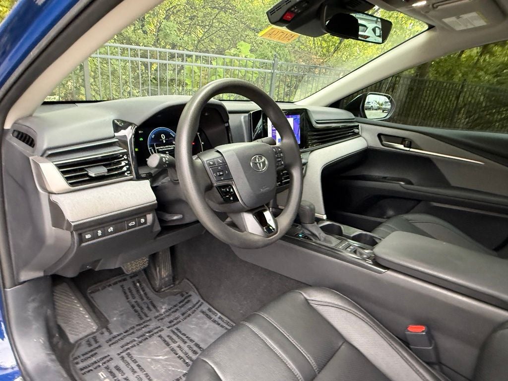 2025 Toyota Camry LE CONVENIENCE PKG / LEATHER!