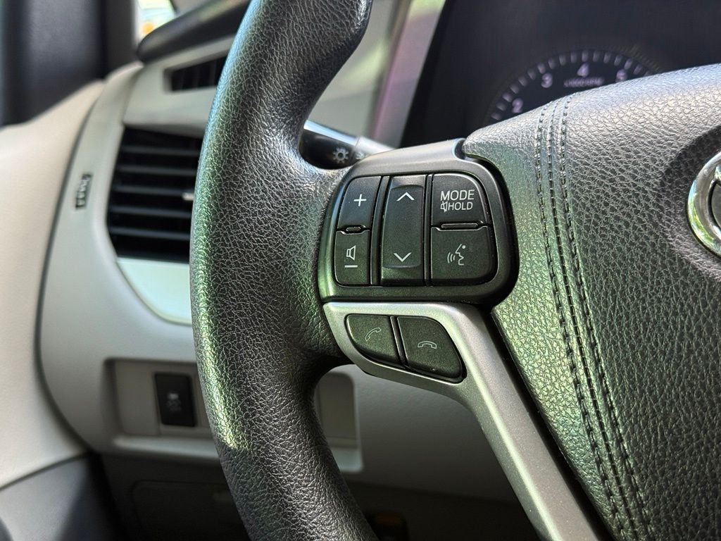 2018 Toyota Sienna LE 8 Passenger