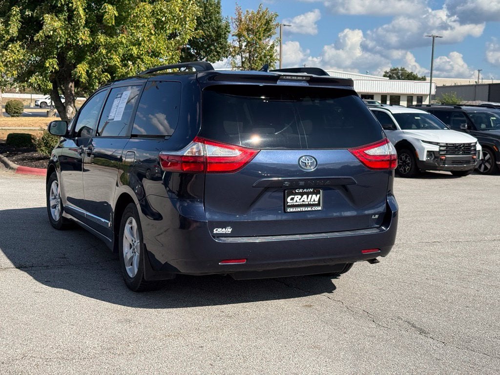 2018 Toyota Sienna LE 8 Passenger