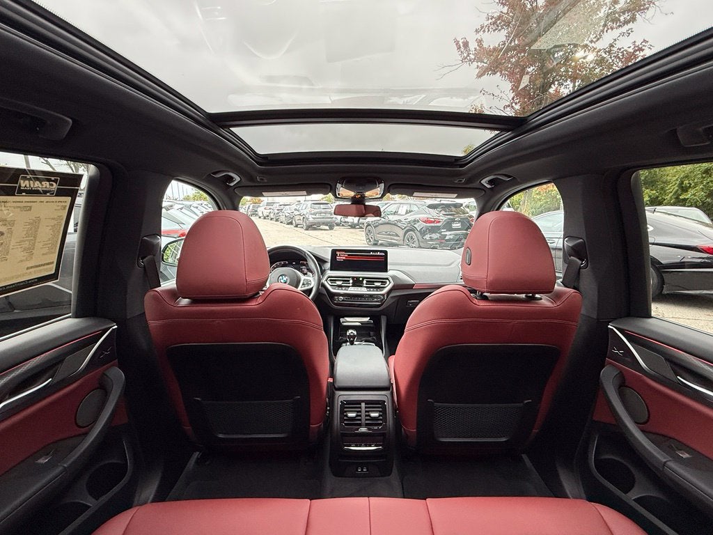 2024 BMW X3 xDrive30i - AWD / PANORAMIC SUNROOF / CLEAN CARFAX