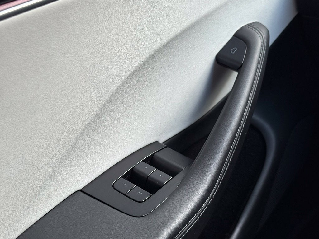 2025 Tesla Model 3 Long Range - CARFAX ONE OWNER