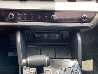 2024 Kia Sportage EX MUST SEE